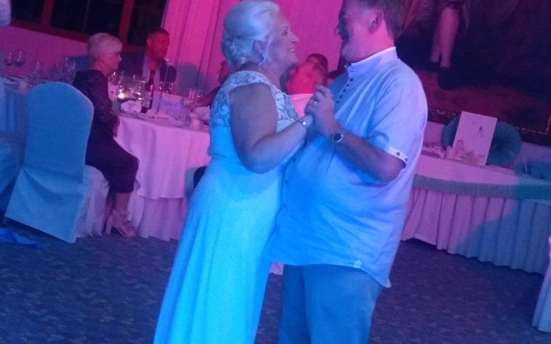 La boda marinera de Kevin y Elaine La Costa del Sol abrazó a inglaterra	